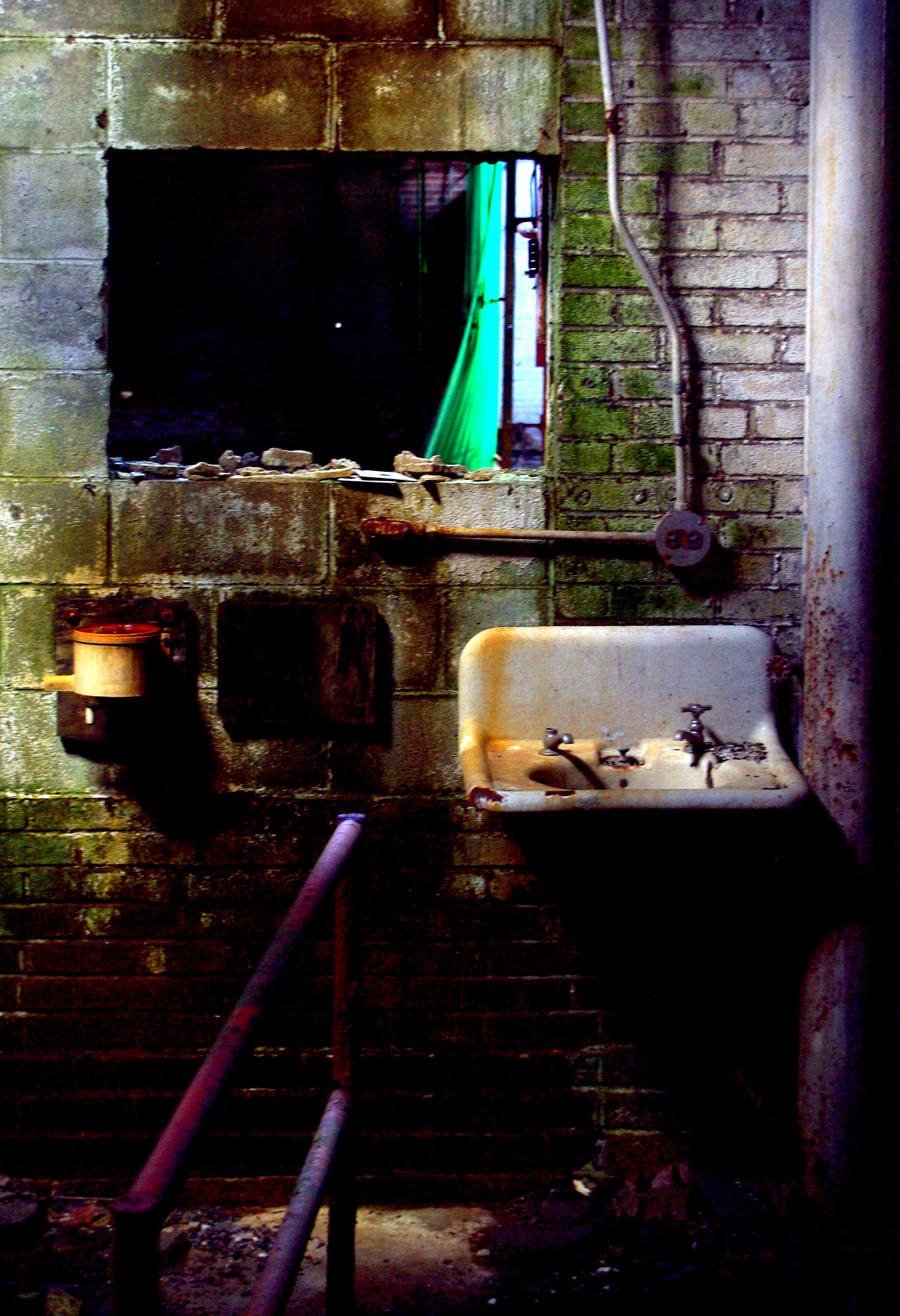 Untitled abandoned architecture photograph